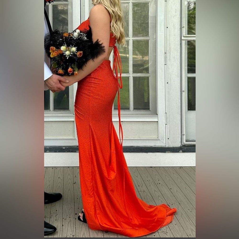 sherri hill prom dress